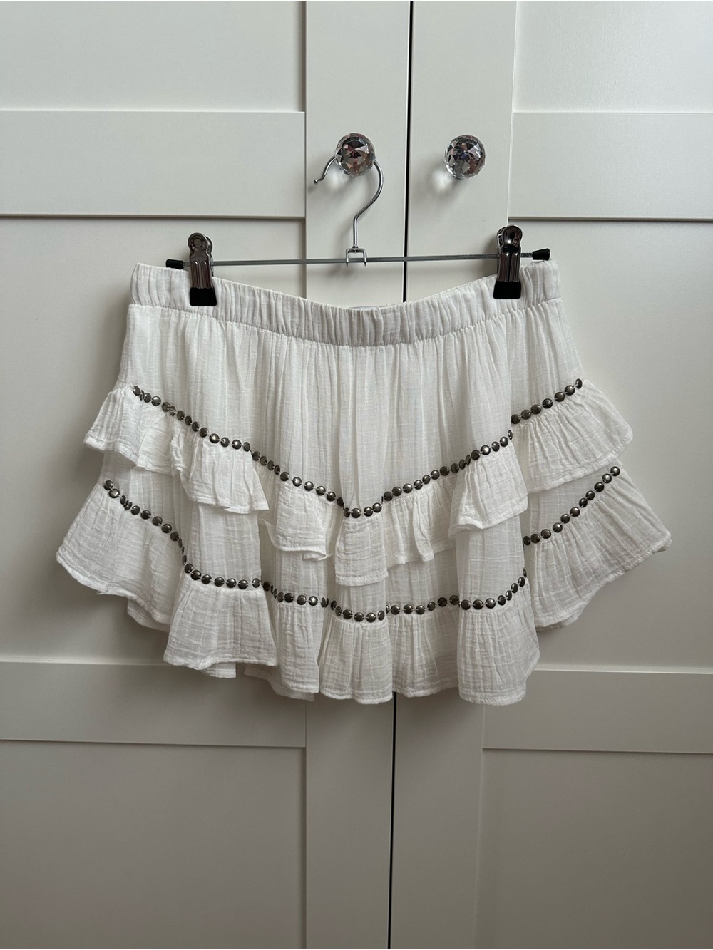 Bershka White Elastic Waist Tiered Skort